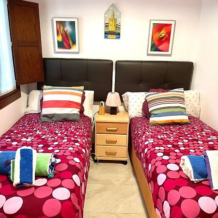 Apartamento Centro Plaza Salvador, Wifi Free& Parking Opcional Sevilla Buitenkant foto