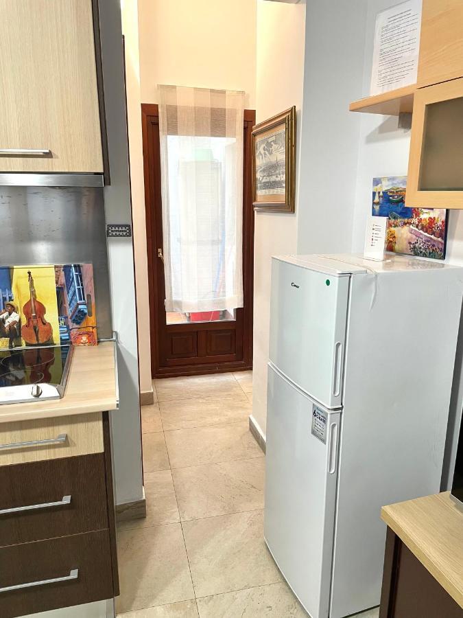 Apartamento Centro Plaza Salvador, Wifi Free& Parking Opcional Sevilla Buitenkant foto